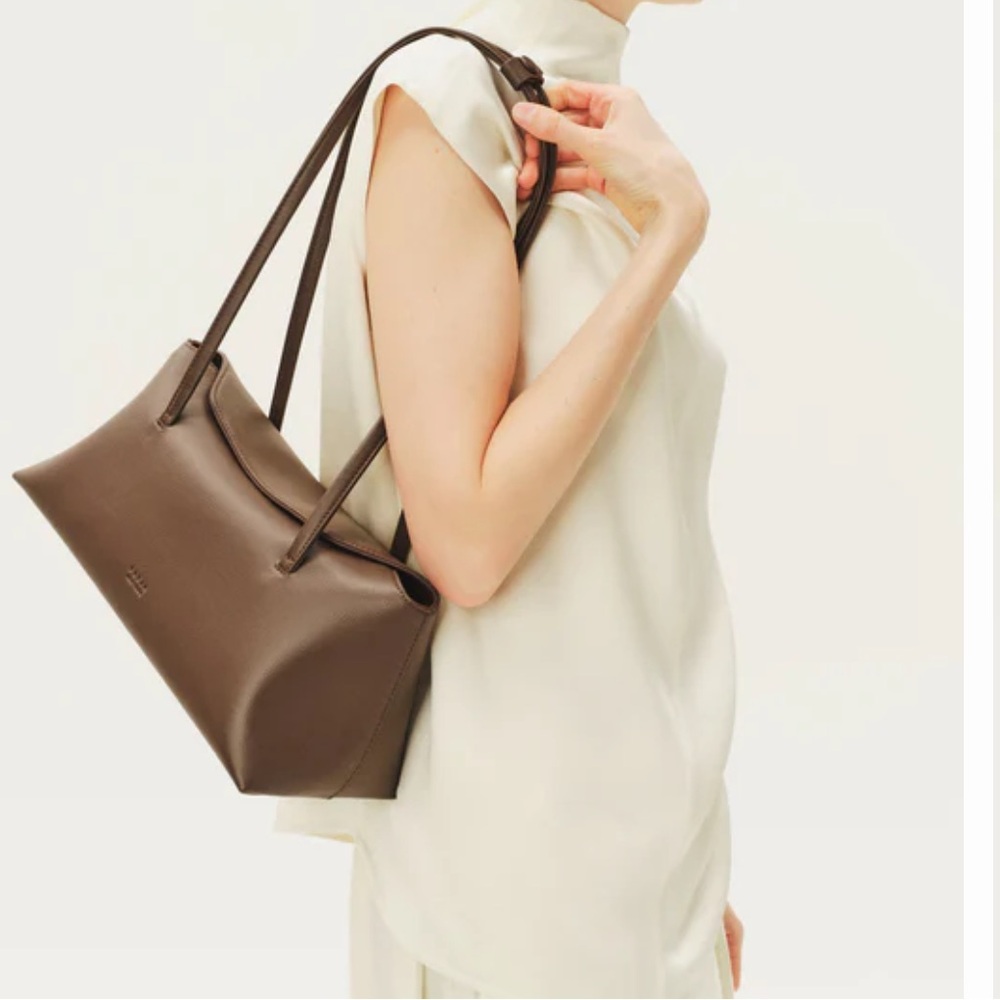 Freja Chrystie Bag in Espresso - Picture 8 of 11